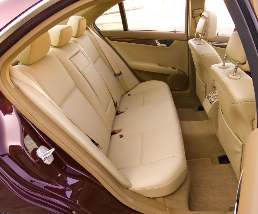  Mercedes-Benz C-Class 2007 года  (US) (фото 45 из 63)